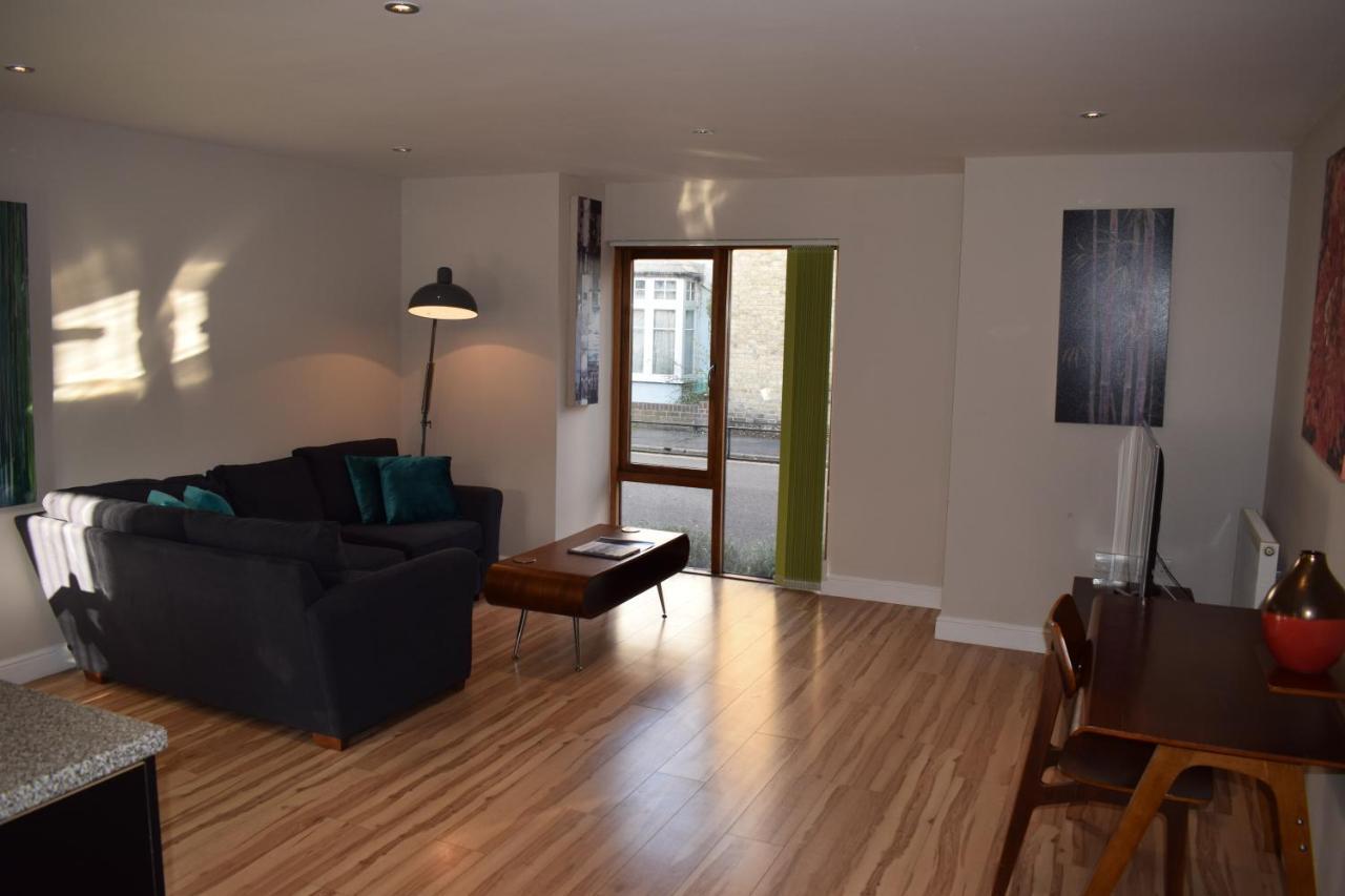Lux Living Apartments - Alpha Apartments CBG Esterno foto